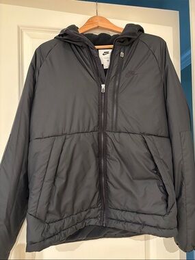 Nike Men's Gray Hooded Puffer Jacket